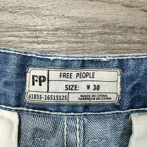Free People Sweet Surrender Shorts Denim Lace Details Size 30 - Picture 4 of 10